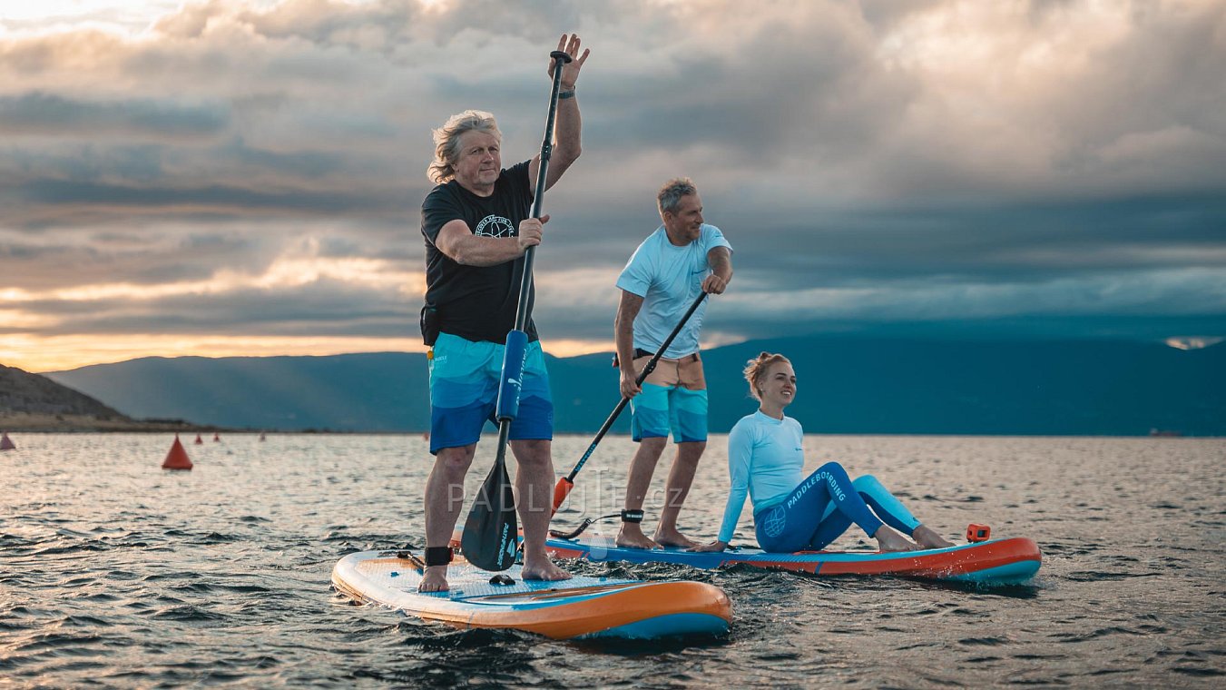 paddleboarding si užijí lidé každé věkové kategorie