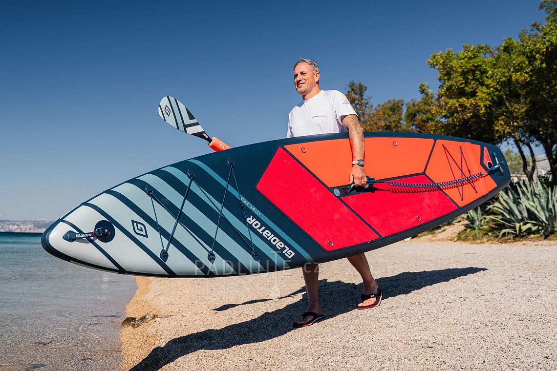 Pánský outfit 2 - červená - paddleboard GLADIATOR PRO, lycra, žabky COOL