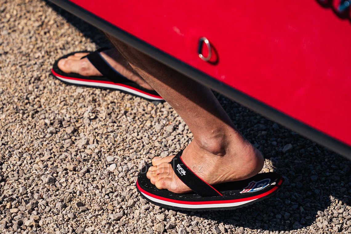 Pánský outfit 2 - červená - paddleboard GLADIATOR PRO, lycra, žabky COOL