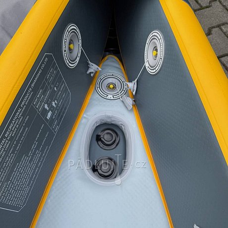 Kajak AQUA MARINA TOMAHAWK AIR-K 440 - nafukovací - POUŽITÉ ZBOŽÍ